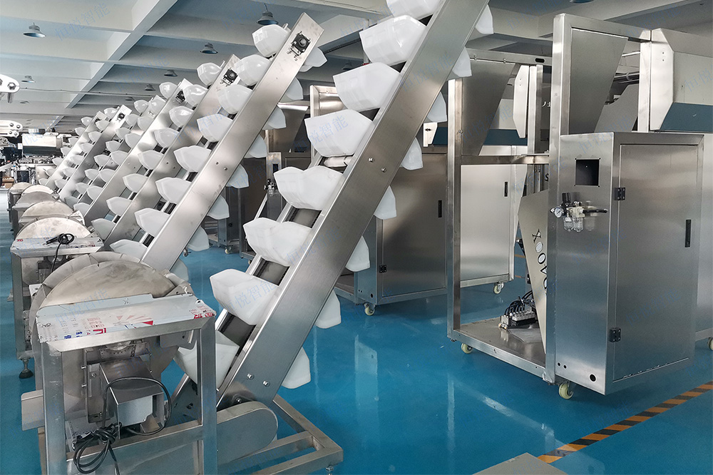 薄膜制袋的鲜土豆粉91香蕉视频免费下载采用人工称重与机器自动包装相结合 薄膜制袋的鲜土豆粉91香蕉视频免费下载采用人工称重与机器自动包装相结合