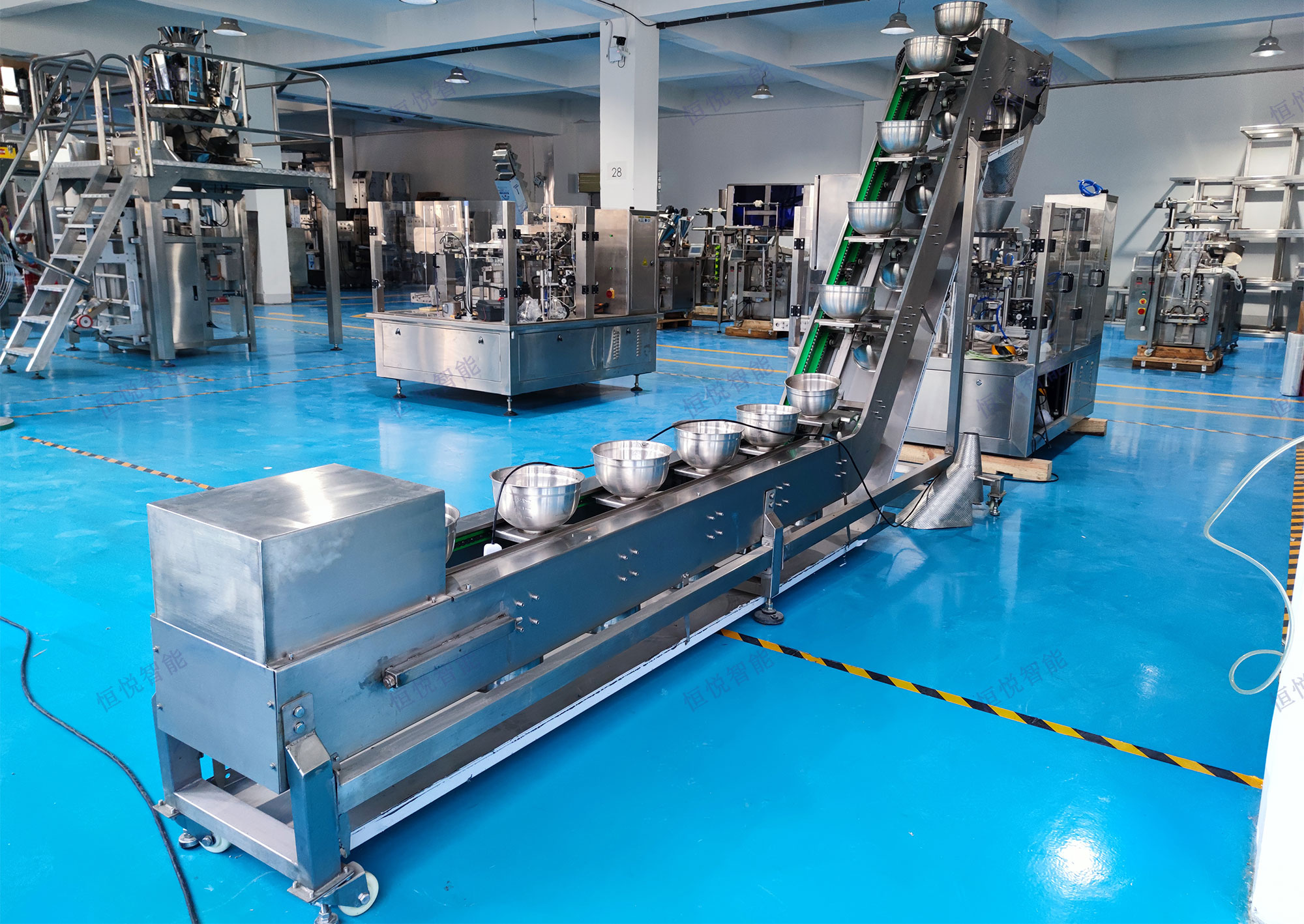 组合秤自动定量称重91香蕉视频免费下载是一种集成高精度称重与自动化包装功能的设备 组合秤自动定量称重91香蕉视频免费下载是一种集成高精度称重与自动化包装功能的设备